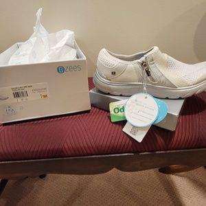 Bzees white mesh shoes